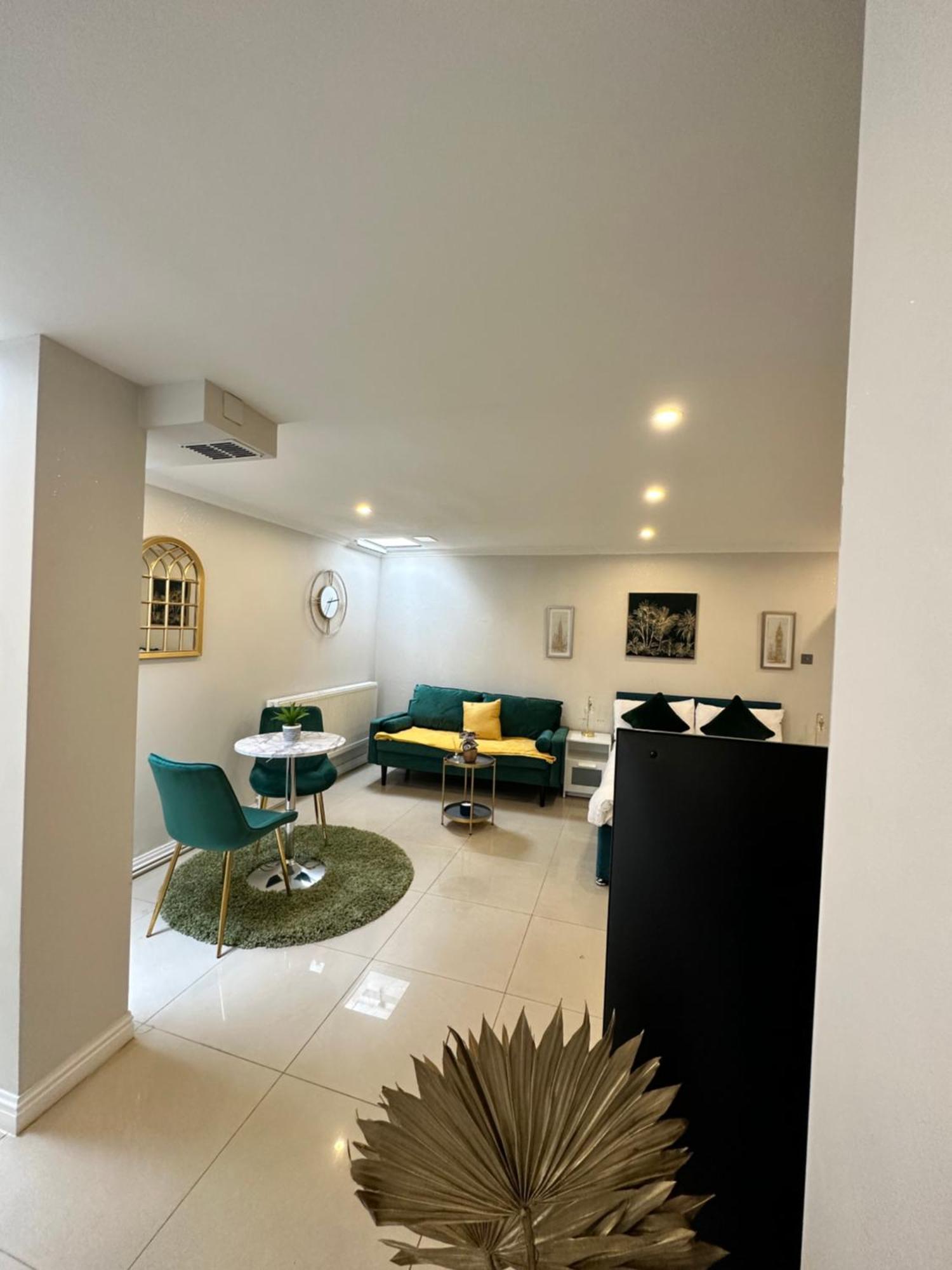 Luxury Studio Apartment Harrow on the Hill Ngoại thất bức ảnh